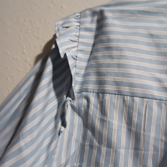 Lauren Conrad Blouse - Picture 5 of 9